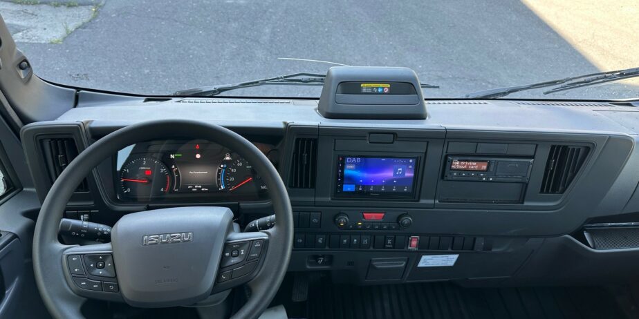 ISUZU M30 POLYBENNE DALBY