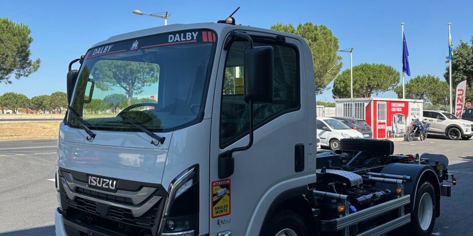 ISUZU M30 POLYBENNE DALBY