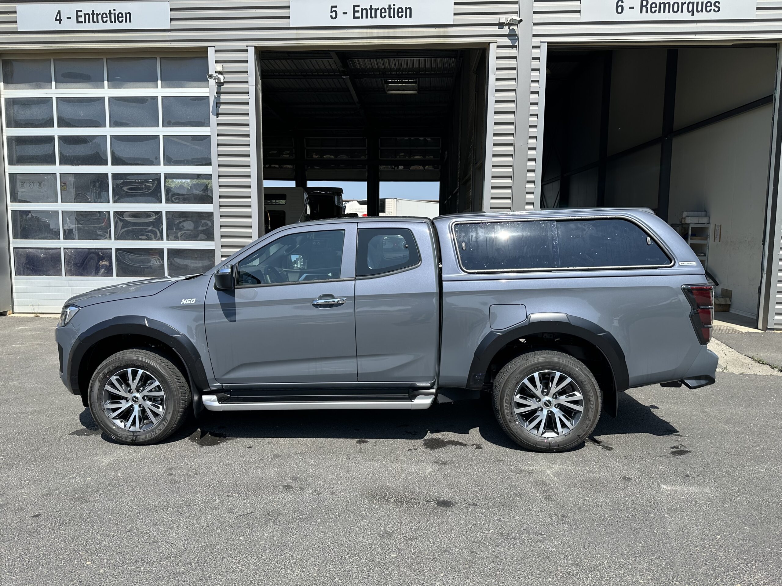 Isuzu D-MAX F+ Hard top 2025