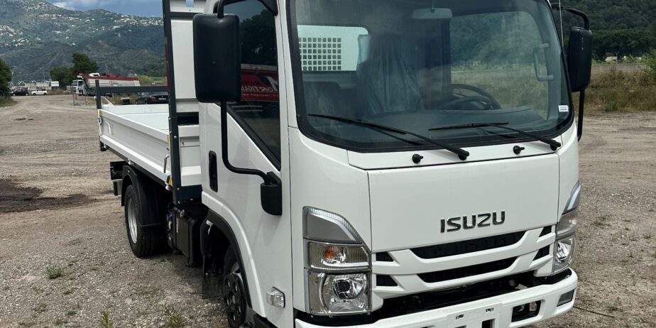 ISUZU M27 Benne