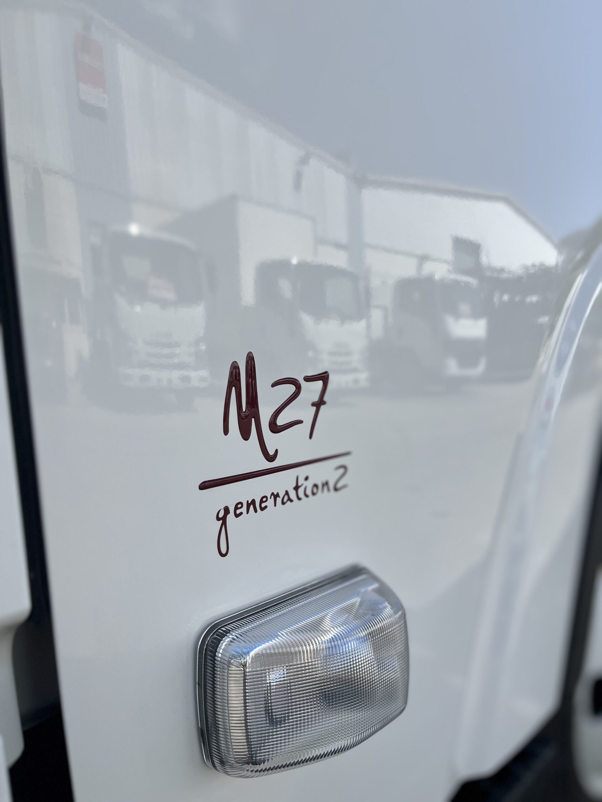 NOUVEAU M27 Génération 2, empattement court avec benne TITAN