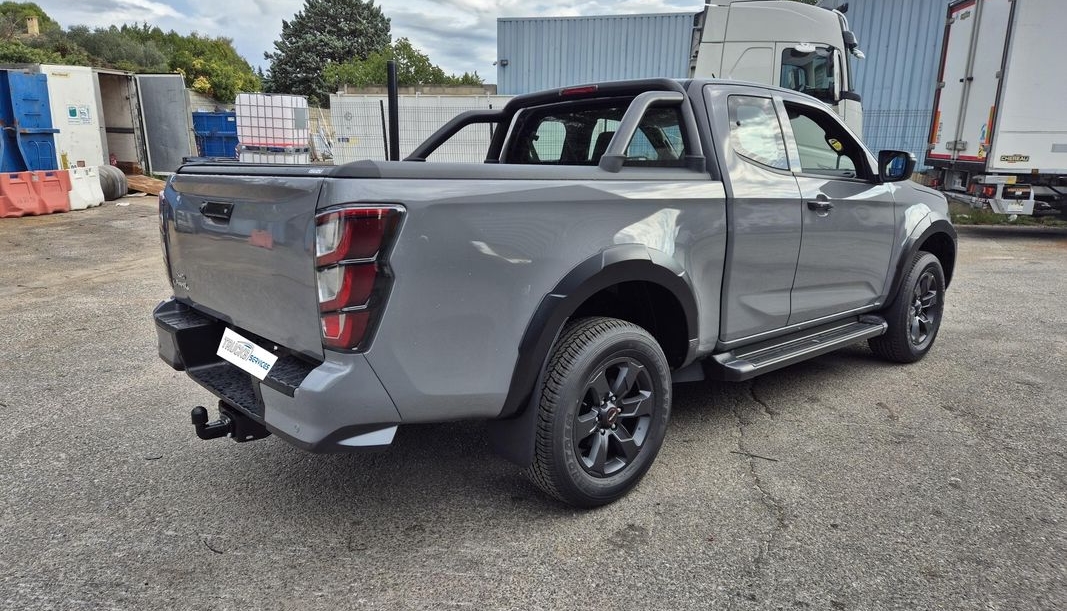 Isuzu D-Max N60 NitroSport 4×4 – Full Options – Nouvelle couleur Kanibalu