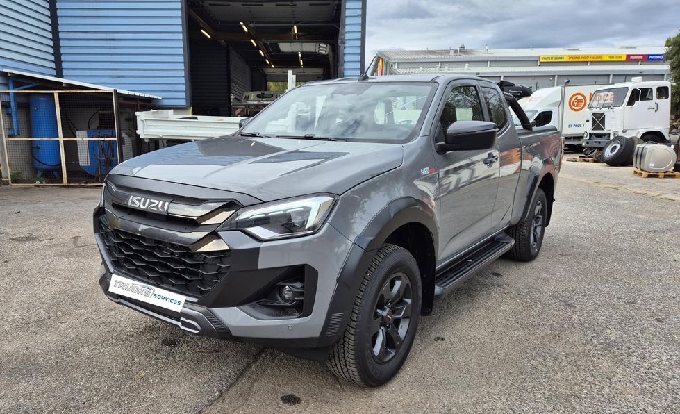 Isuzu D-Max N60 NitroSport 4×4 – Full Options – Nouvelle couleur Kanibalu