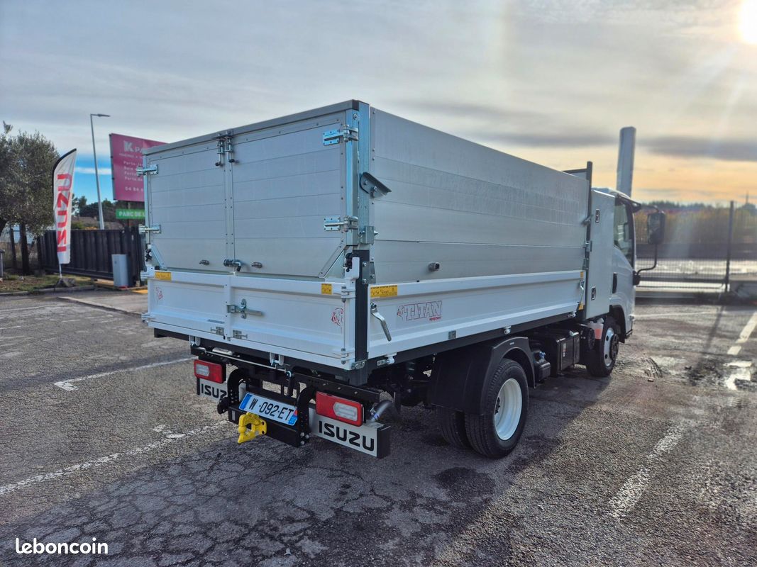 New ISUZU M27 3L 150Ch benne + rehausse + porte universelle type paysagiste